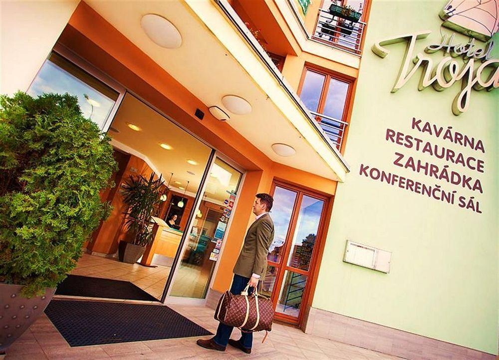 פראג Hotel Troja מראה חיצוני תמונה