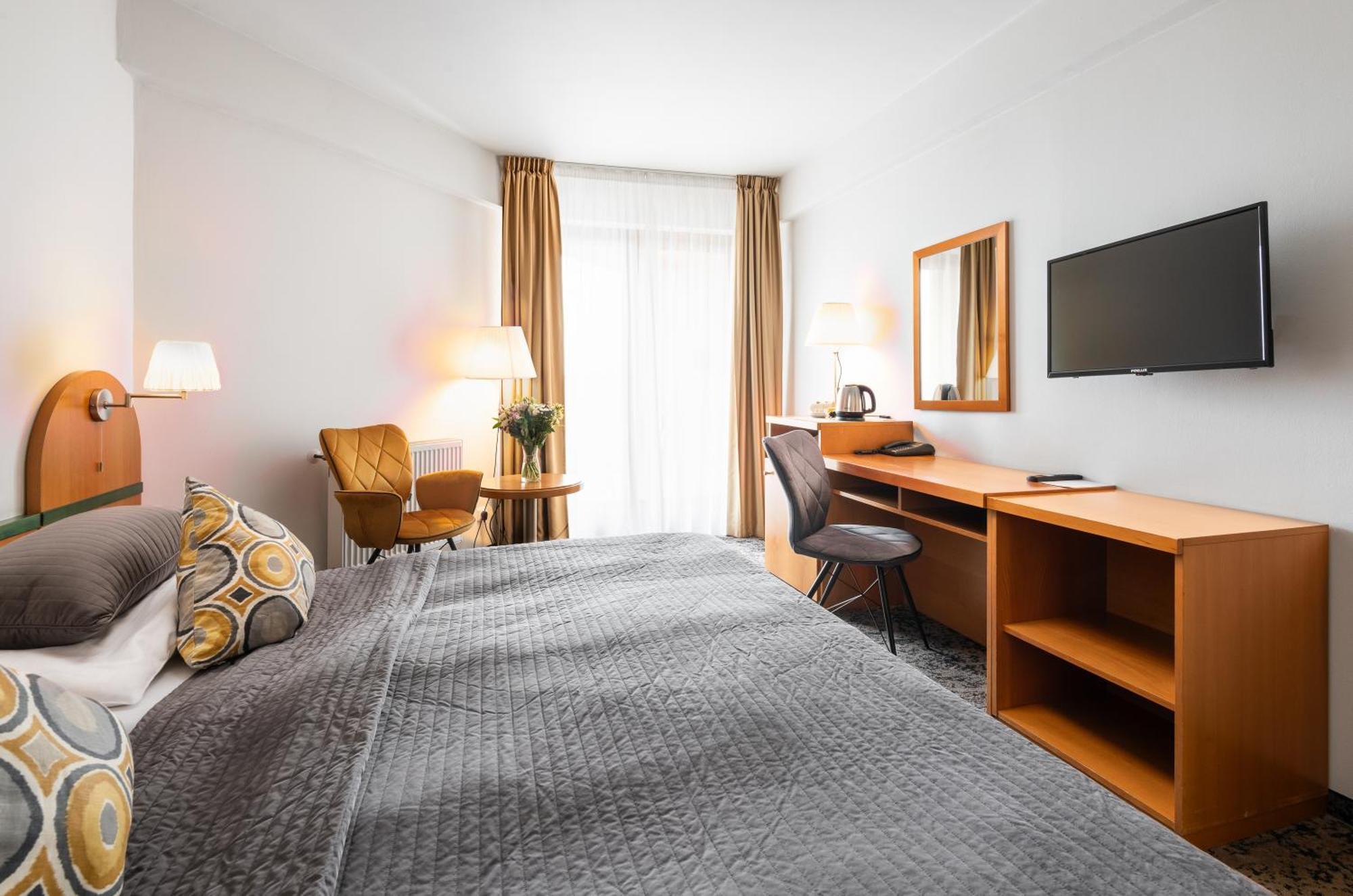 פראג Hotel Troja מראה חיצוני תמונה