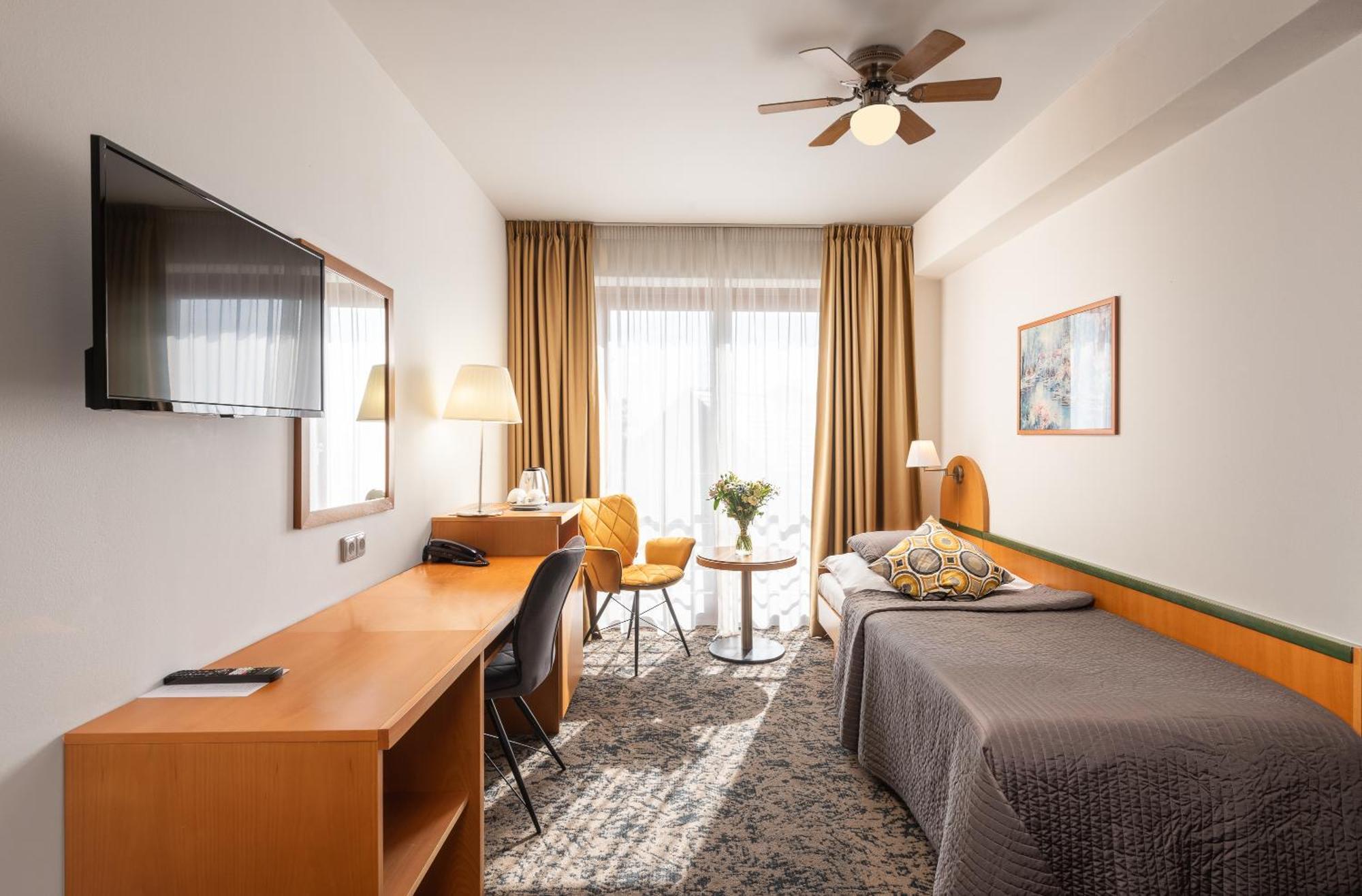 פראג Hotel Troja מראה חיצוני תמונה